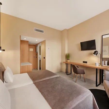 Almudaina Hotel 4*